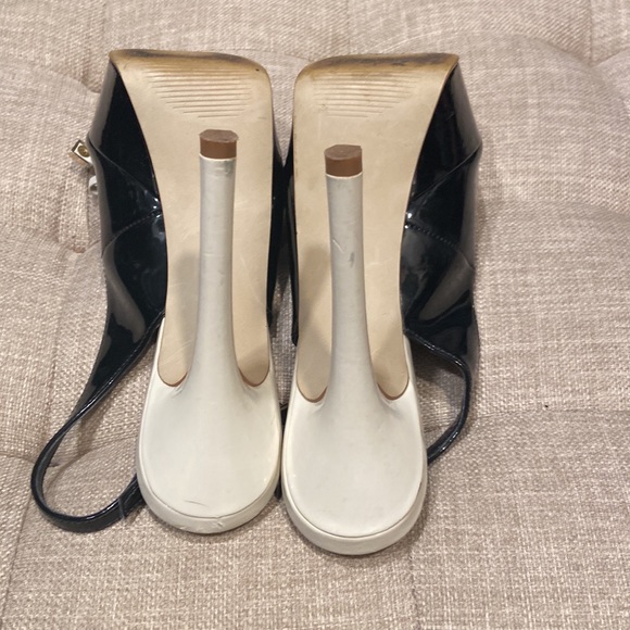 Guess platform high heel shoe - Picture 5 of 7